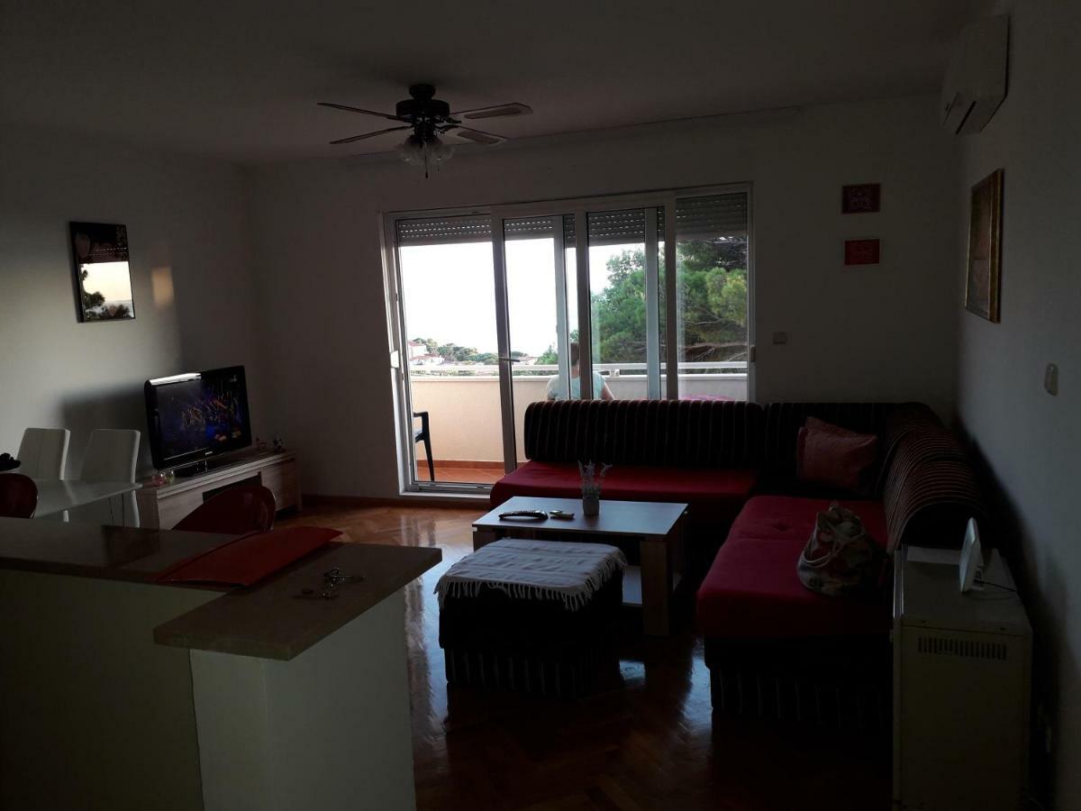Apartman Baska Voda Bagian luar foto